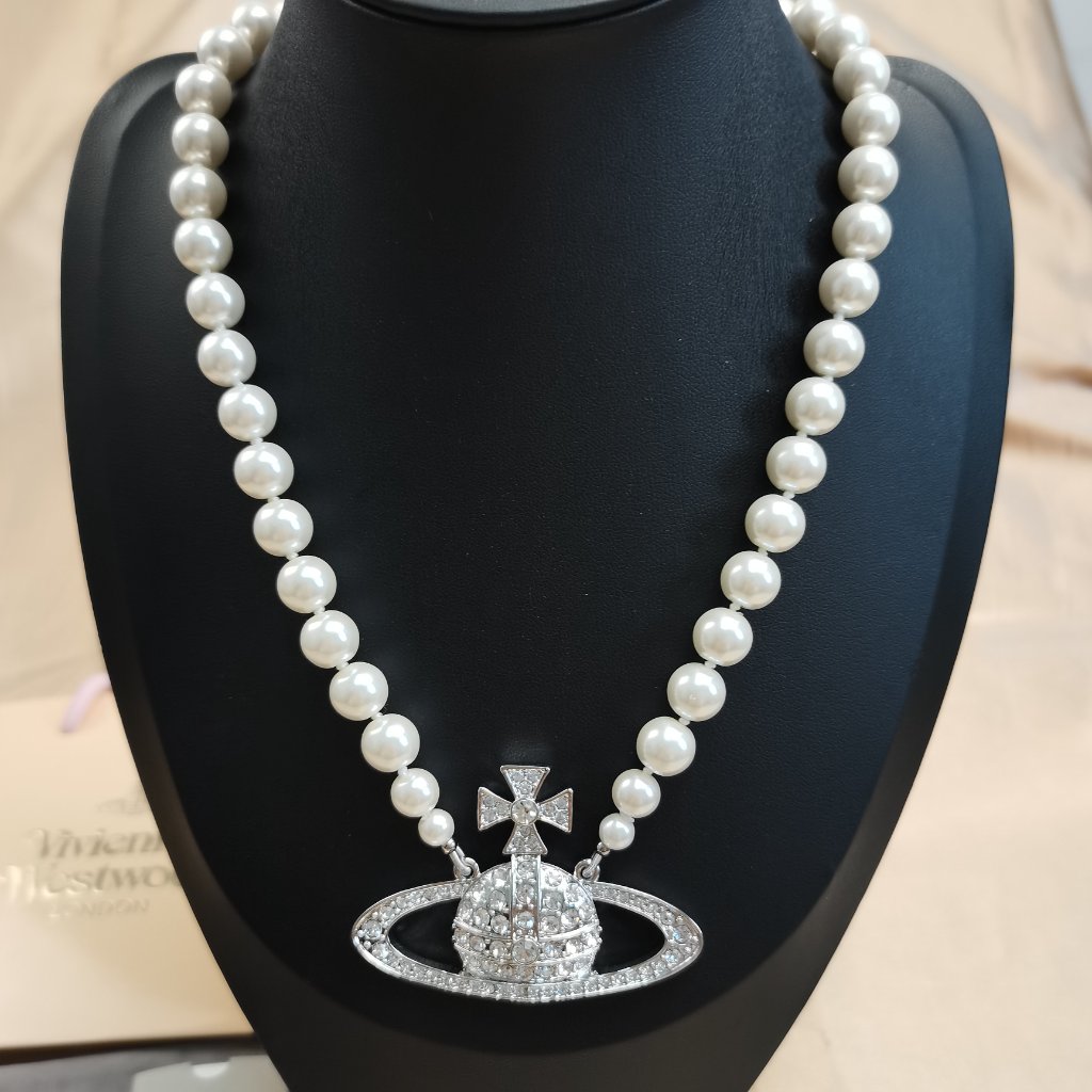 Vivienne Westwood Pearl Necklace Large Brand New Authentic